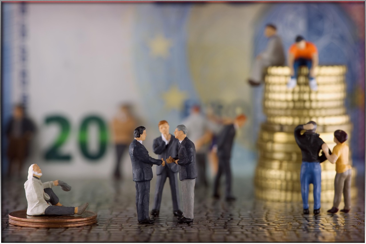 Grafico che illustra l'aumento delle pensioni nel 2026 e le categorie escluse.